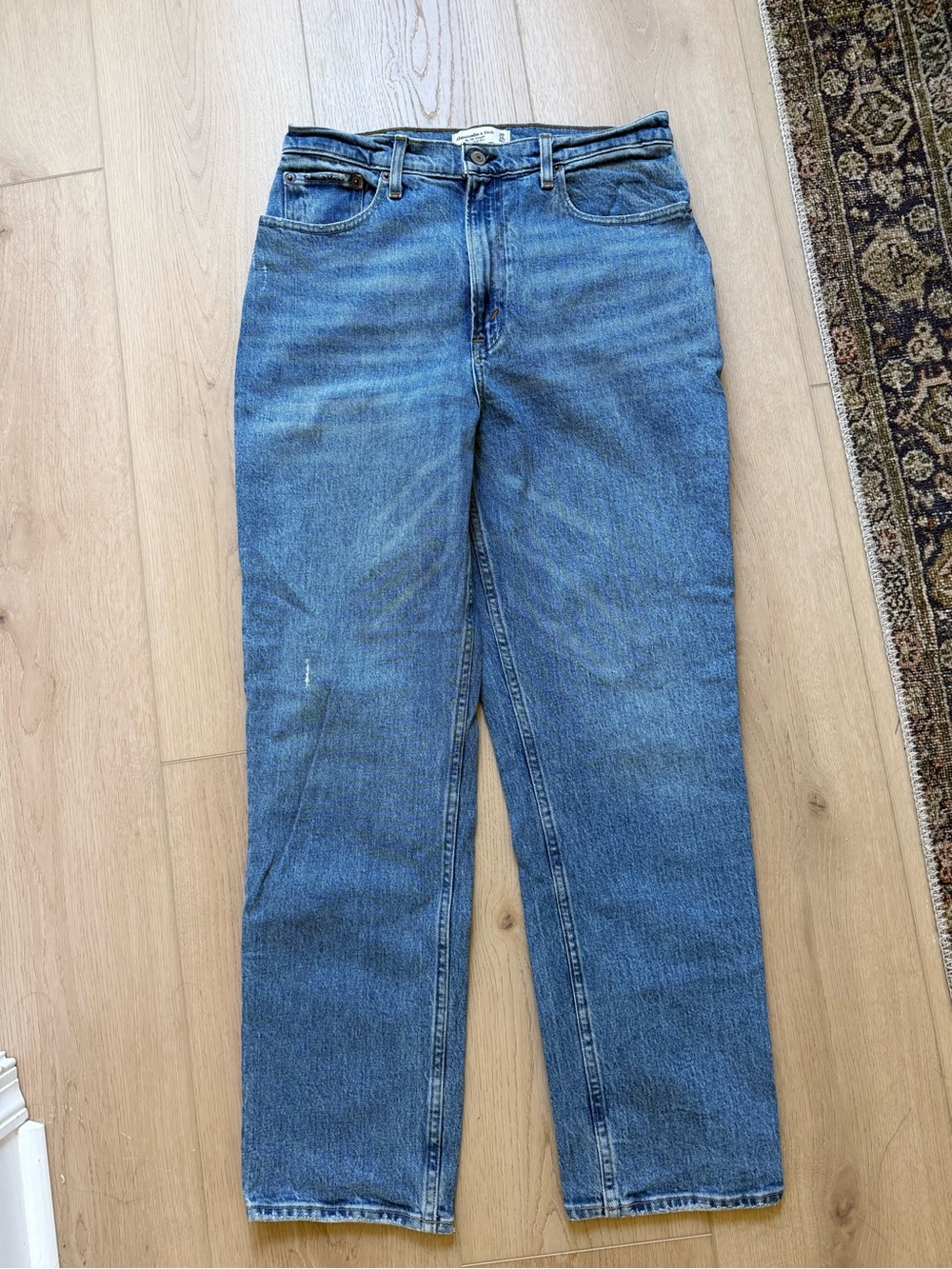 Abercrombie & Fitch Women’s 90s Straight Ultra High Rise Curve Love